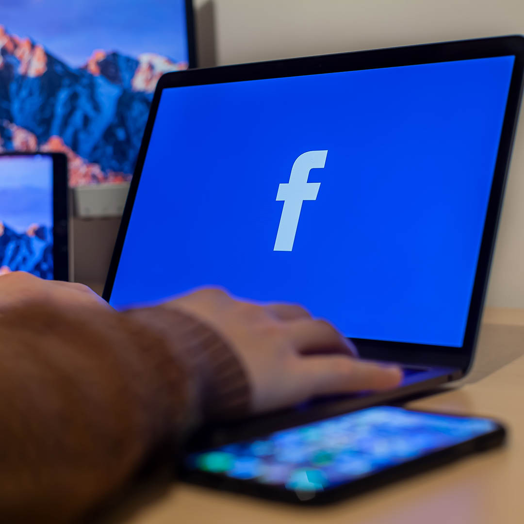 facebook-ads facebook-ads